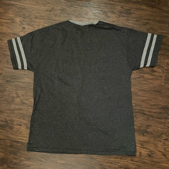 Dark grey marvel tshirt - Picture 4 of 4